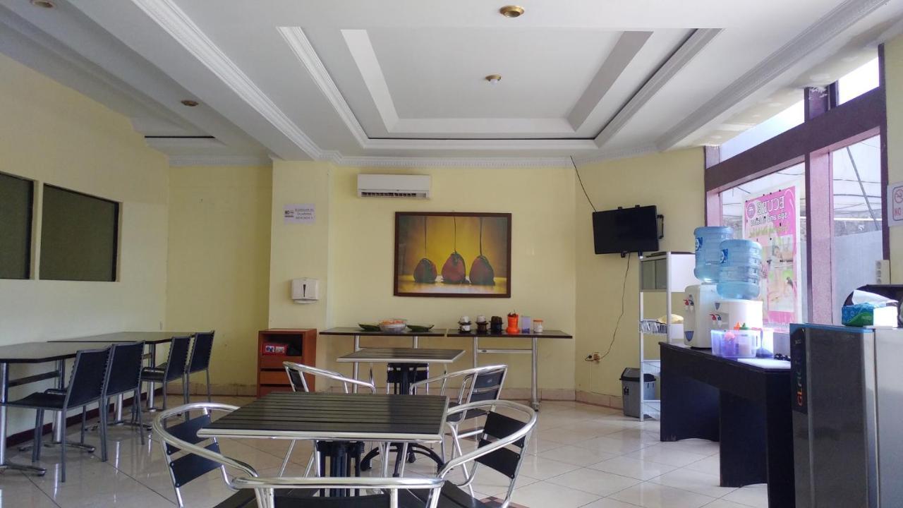 Quint Hotel Manado Eksteriør billede